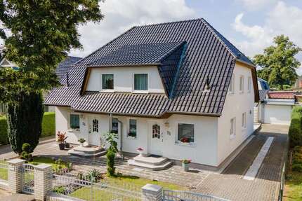 Haus zum Kaufen in Werneuchen 310.000,00 € 126.47 m²