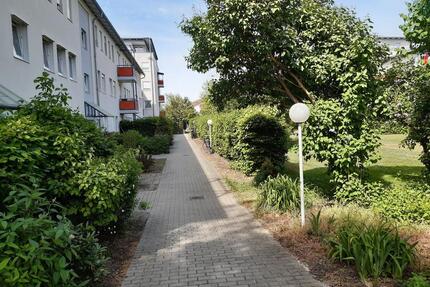 Von Privat: Gut geschnittene 2-Zimmer Whg mit Loggia - Ingolstadt