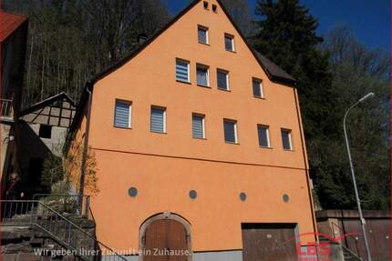 Doppelhaushälfte in Altensteig - 299.000,00&nbsp;EUR Kaufpreis, ca.&nbsp; 125,00&nbsp;m&sup2;&nbsp;Wohnfl&auml;che in Altensteig (PLZ: 72213)
