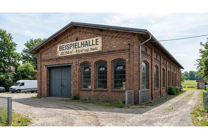 Große Halle über 700m² aufteilbar ca. 200m² Bereiche,Stellplätze - Zierenberg