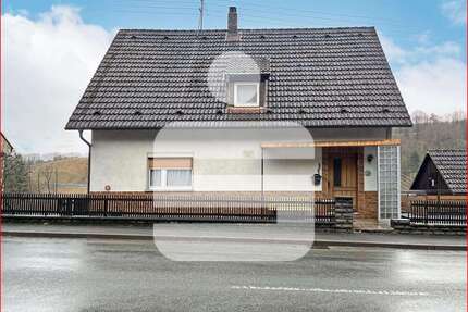 Haus zum Kaufen in Untersteinach 109.000,00 € 110 m²