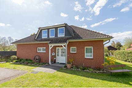 Idyllisch Wohnen in Jürgenstorf - Großzügiges Zuhause mit Garten zum Verlieben - Lüdersburg / Jürgenstorf