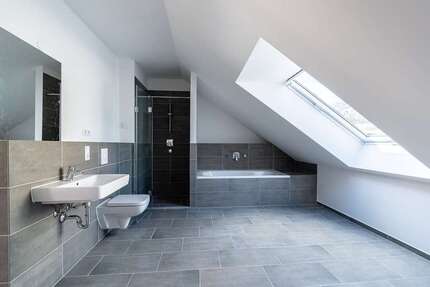 Haus zum Mieten in Beelitz 1.640,00 € 127.29 m²