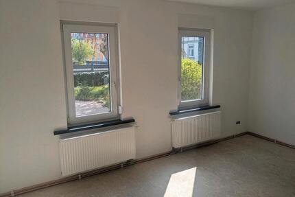 schöne sanierte 4 Raum Wohnung - 950,00&nbsp;EUR Kaltmiete, ca.&nbsp; 100,00&nbsp;m&sup2; in Gotha (PLZ: 99867)