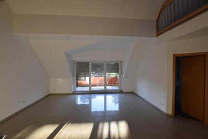 Hell und modern: 4-Zimmer Maisonette Wohnung - Koblenz Bubenheim