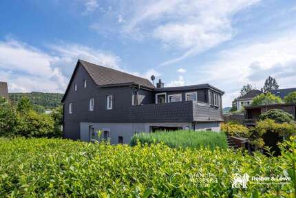 Haus zum Kaufen in Bergneustadt 199.000,00 € 175.78 m²