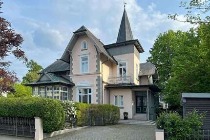 Haus zum Kaufen in Schwarzenbek 1.499.000,00 € 341.06 m²
