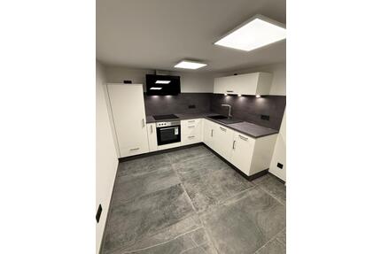 Große Kellerwohnung, Erstbezug im Herzen von Saarlouis