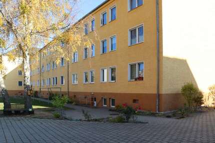 Wohnung zum Mieten in Dessau-Roßlau 450,00 € 58.53 m²