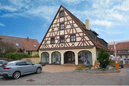 Einzelhandel in Schnaittach 2.240,00 € 280 m²