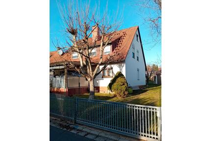 Mehrfamilienhaus für den Selbstbezug oder Kapitalanlage - Dietenhofen