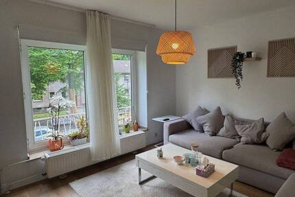 Gepflegte 3-Zimmer-Wohnung mit Tageslichtbad - Duisburg Fahrn