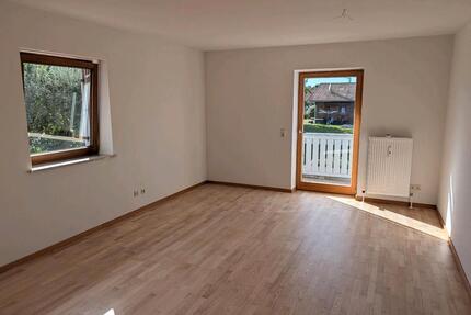 Schöne 3 Zimmer Wohnung in Bayerbach
