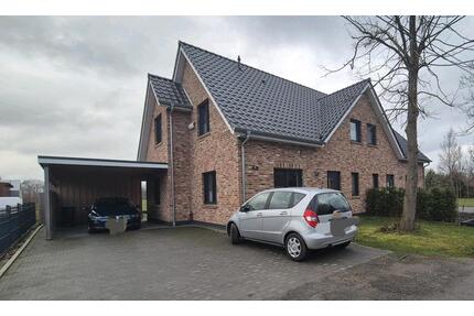 Doppelhaushälfte - 1.200,00&nbsp;EUR Kaltmiete, ca.&nbsp; 125,00&nbsp;m&sup2; in Moormerland (PLZ: 26802)