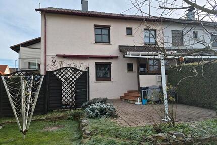 Doppelhaushälfte zu Verkaufen - 380.000,00&nbsp;EUR Kaufpreis, ca.&nbsp; 110,00&nbsp;m&sup2; in Reutlingen (PLZ: 72770) Reutlingen-Betzingen