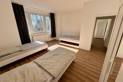 Günstiges Monteurzimmer in Solingen - Nähe Wuppertal Hilden & Düsseldorf Monteurwohnung mit Stellplatz
