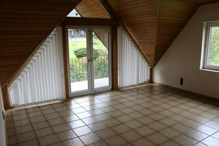 3 ZKB Wohnung mit BalkonPkW Stellplatz ab August 2026 verfügbar - Ettringen