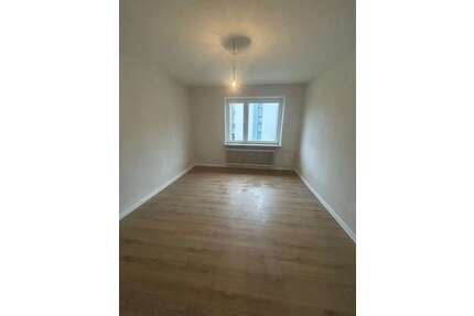 Wohnung zum Mieten in Flensburg 340,00 € 42.52 m²