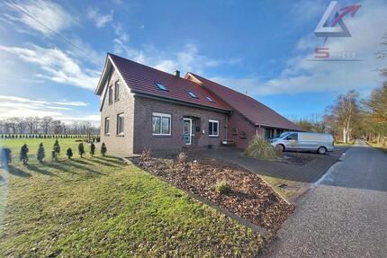 Dachgeschosswohnung in toller Lage - Uplengen