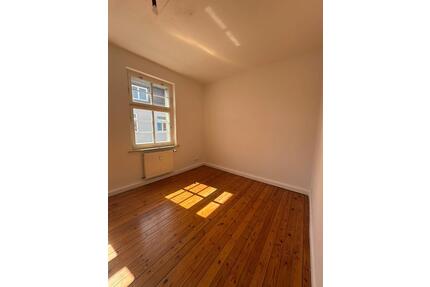 2- Zimmer Wohnung - 400,00&nbsp;EUR Kaltmiete, ca.&nbsp; 48,00&nbsp;m&sup2; in Güstrow (PLZ: 18273)