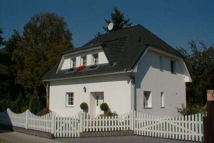 Haus zum Mieten in Blankenfelde-Mahlow 2.180,00 € 145 m²