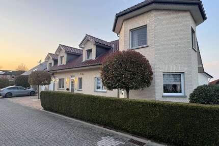 Haus zum Kaufen in Wassenberg 975.000,00 € 252 m²