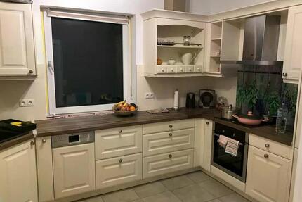 Helle 3-Zimmer-Wohnung (95 m²) mit Balkon, Wintergarten & Garage in Neuhäusel