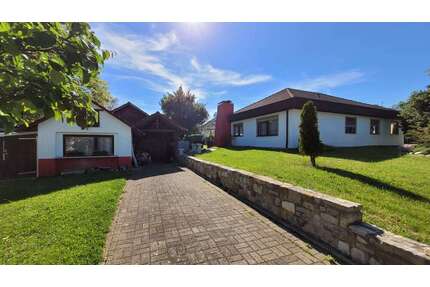 Haus zum Kaufen in Klettgau-Erzingen 659.000,00 € 211 m²