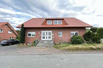 Haus zum Kaufen in Marsberg-Essentho 480.000,00 € 418 m²