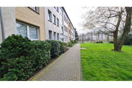 Provisionsfrei - Lichtdurchflutete 2-Zimmer DG-Wohnung - Krefeld Benrad