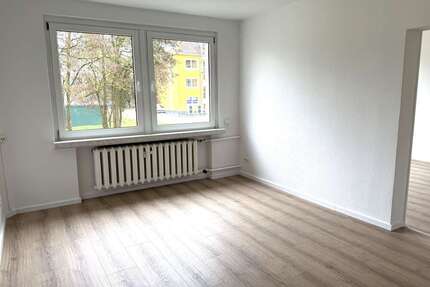 Wohnung zum Mieten in Lostau 450,00 € 63.07 m²