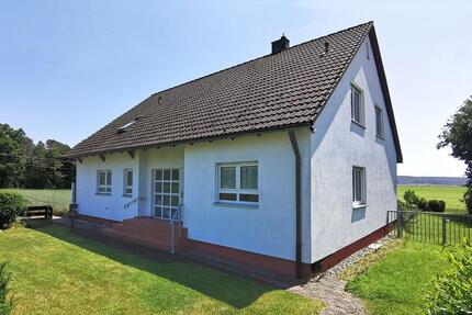 EFH, massiv, top gepflegt, Familie und Natur auf 1260qm, 184qm WF - Langenzenn
