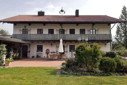 Haus zum Kaufen in Burgkirchen 1.990.000,00 € 385 m²