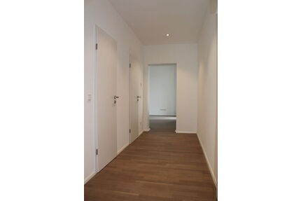 Helle 2-Zimmer-Wohnung mit EBK - 490,00&nbsp;EUR Kaltmiete, ca.&nbsp; 61,00&nbsp;m&sup2;&nbsp;Wohnfl&auml;che in Köln (PLZ: 51145)