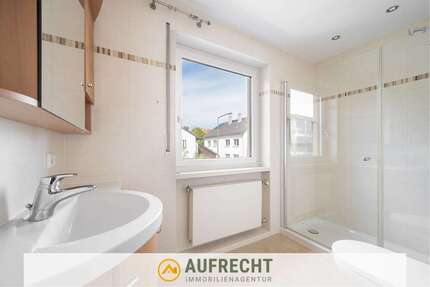 Haus zum Kaufen in Dachau 699.800,00 € 184.82 m²