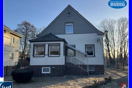 Grundsolides Einfamilienhaus mit großem Entwicklungspotential im Zentrum von Neuenhagen