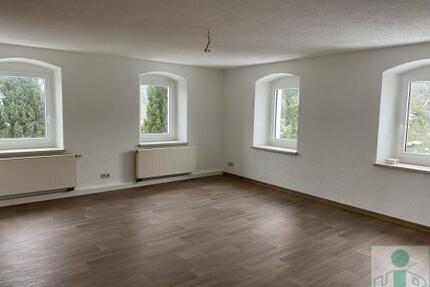 Herrlich Wohnen auf dem Lande! 2-Raum-Wohnung im 1. OG wenige Autominuten südlich von Bautzen zu vermieten! - Doberschau-Gaußig