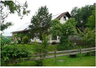 Einfamilienhaus mit Garten + Garage + großer WerkstattLagerraum - Wolfegg