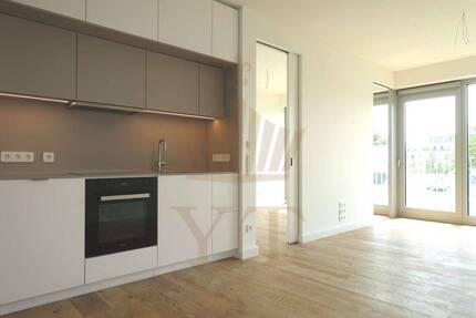 Lichtdurchflutetes 2-Zi-Apartement | mit Süd-Balkon | in Berlin-Tiergarten