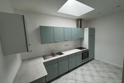 Moderne 3-Zimmer-Wohnung mit Küche & Bad & Garten & Stellplatz - Lunden