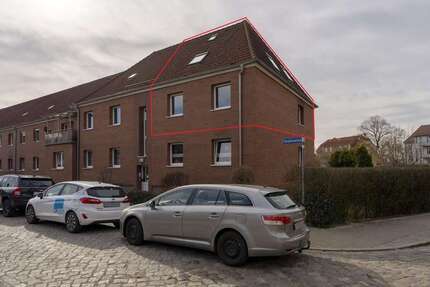 Wohnung zum Kaufen in Neubrandenburg 155.000,00 € 76.45 m²