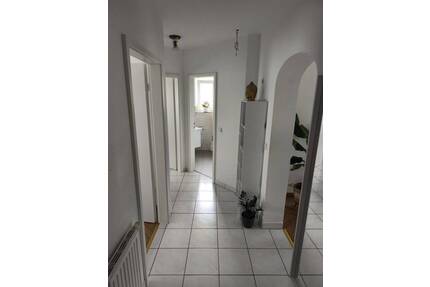 Helle 2-Zi-Wohnung mit Balkon und Tiefgarage in Sindorf - Kerpen