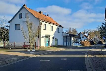 Wohn- und Geschäftshaus - 88.000,00&nbsp;EUR Kaufpreis, ca.&nbsp; 105,00&nbsp;m&sup2; in Spangenberg (PLZ: 34286)