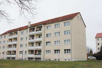 3-Raum-Wohnung mit Balkon - 330,00&nbsp;EUR Kaltmiete, ca.&nbsp; 59,87&nbsp;m&sup2; in Elsteraue (PLZ: 06729)