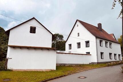 EinfamilienhausBauernhaus Haus mit großer Scheune Werkstatt - Altdorf bei Nürnberg