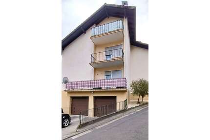 Haus zum Kaufen in Frankenstein 448.000,00 € 227 m²