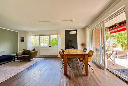 Sonnige Terrassenwohnung mit eigenem Gartenanteil - Tangstedt