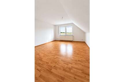 Wohnung zum Mieten in Werdau-Leubnitz 210,00 € 42.24 m²