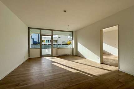 Wohnung zum Kaufen in Neuss 130.000,00 € 56 m²
