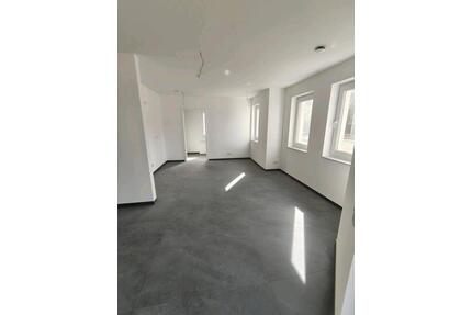 Neubau Erstbezug EG Wohnungen 65-70qm Tiefgarage, Wallbox, Garten - Oldenburg Eversten